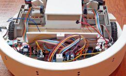 Простой робот пылесос на Arduino